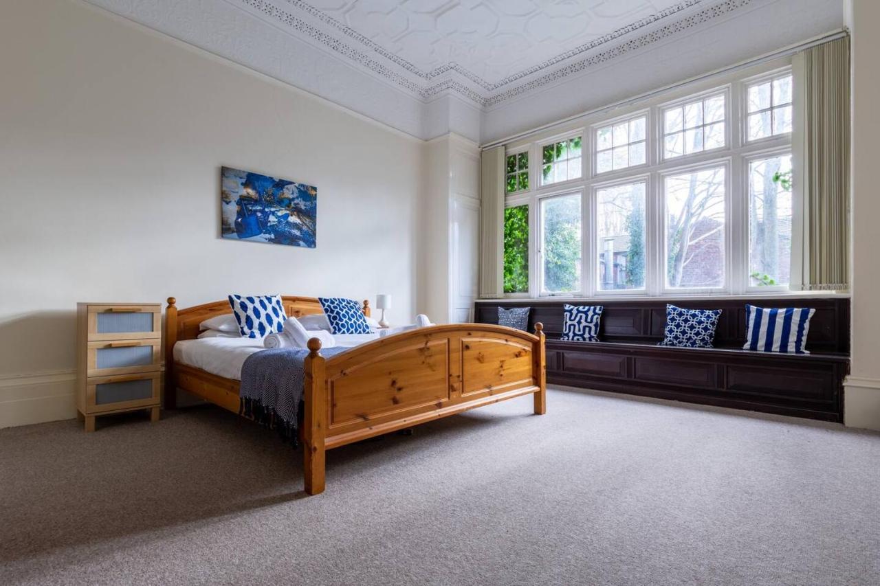 No 1 - Large 1 Bed Near Sefton Park And Lark Lane * Liverpool