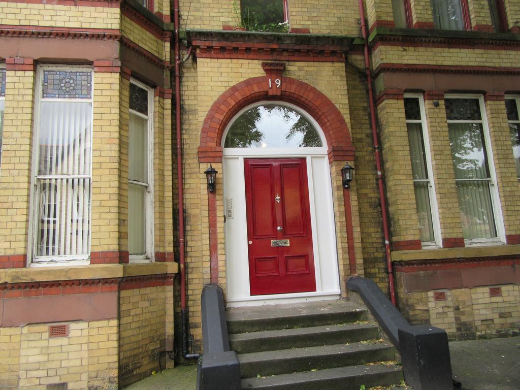 No 1 - Large 1 Bed Near Sefton Park And Lark Lane Apartment