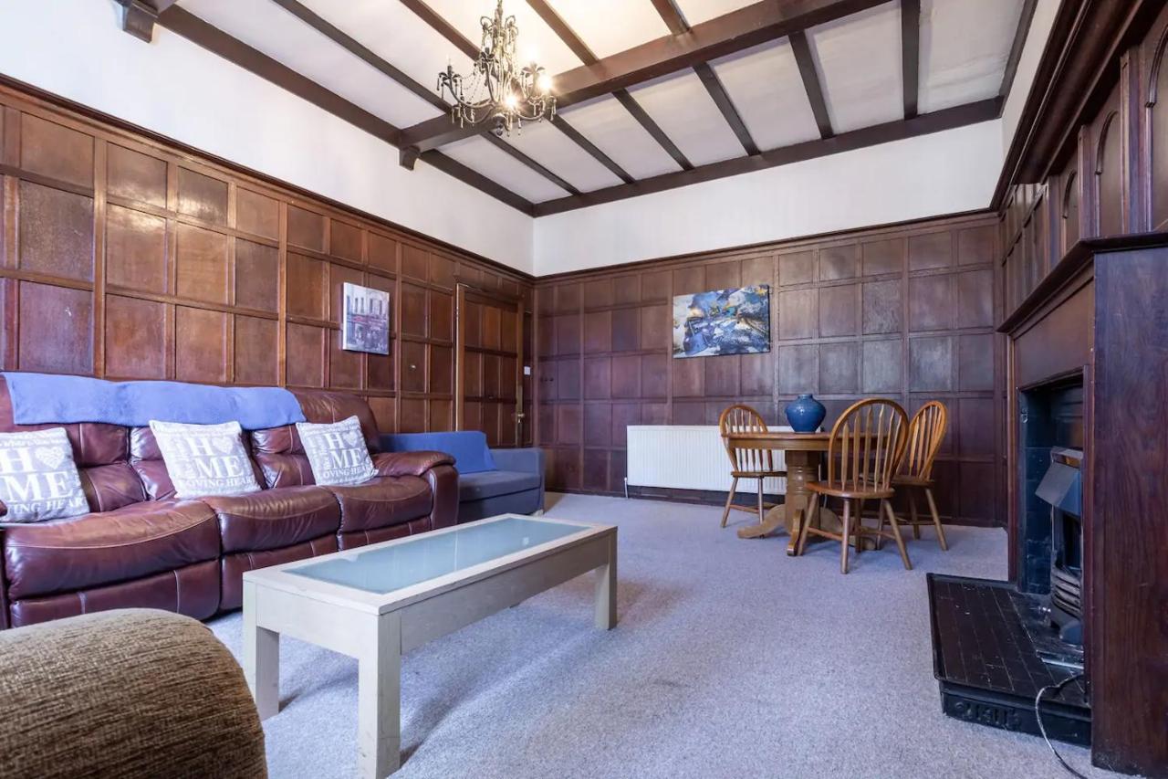 No 1 - Large 1 Bed Near Sefton Park And Lark Lane * Liverpool