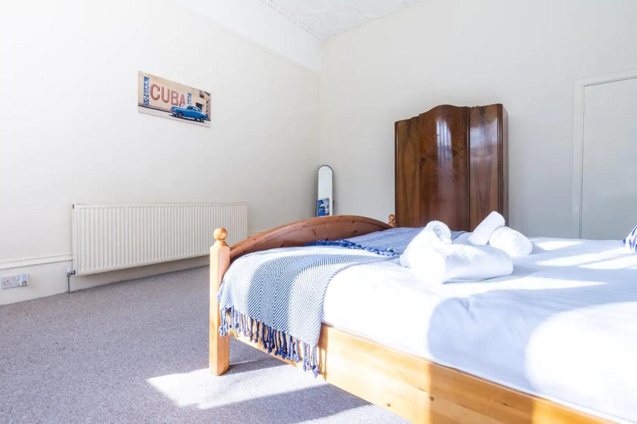 No 1 - Large 1 Bed Near Sefton Park And Lark Lane Liverpool